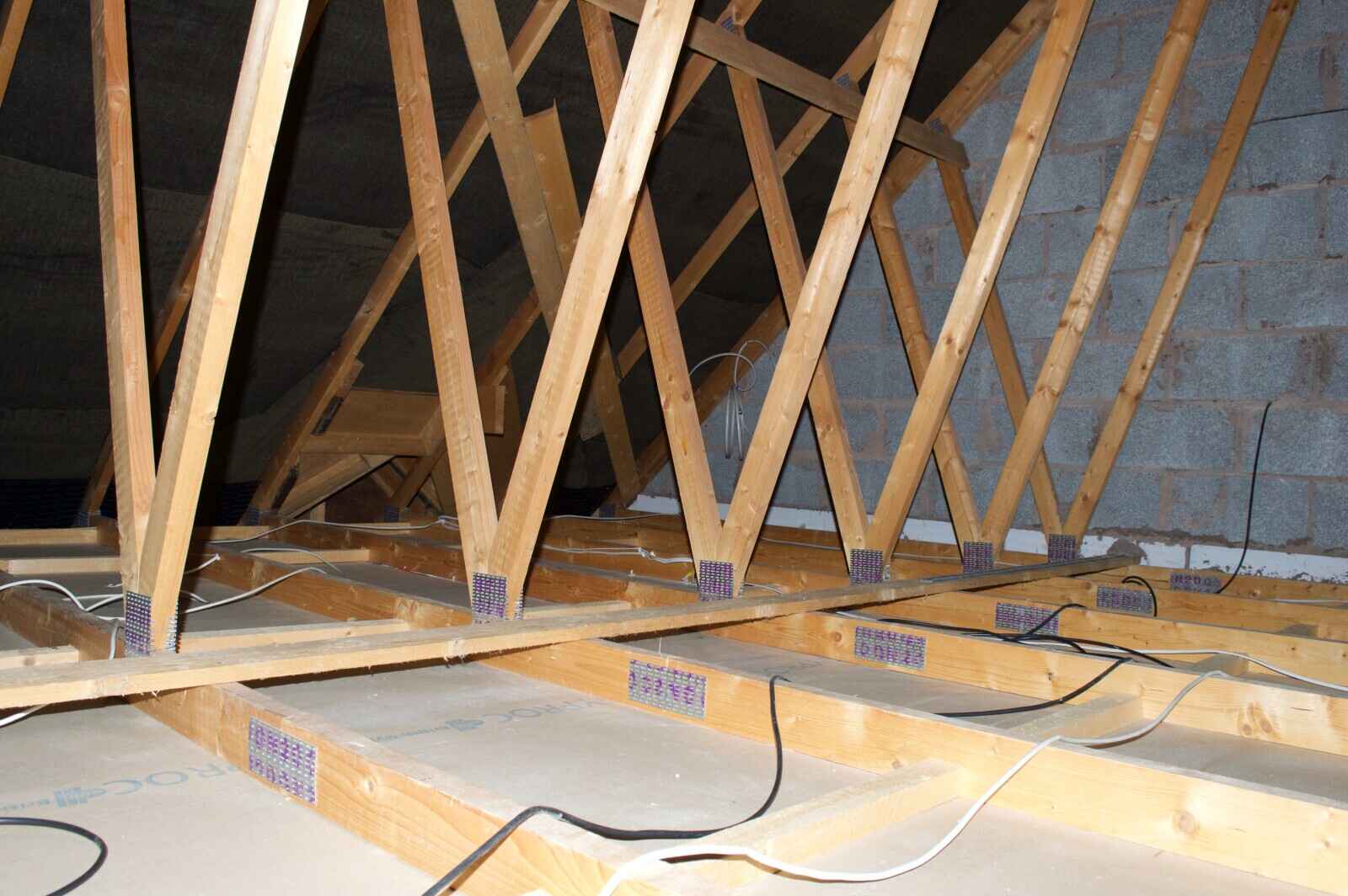 Attic insulation R-value diagram